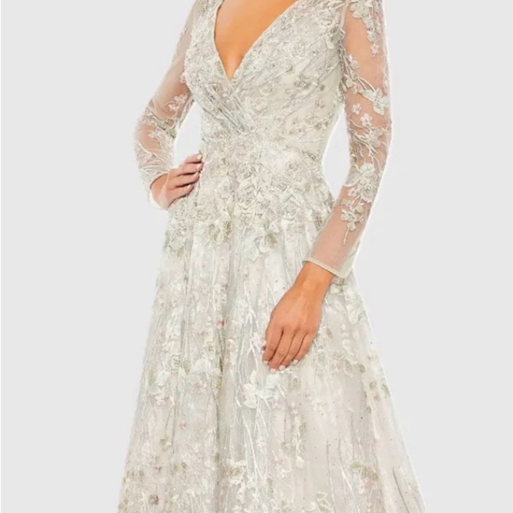 Mac Duggal Ivory Floral Lace Long Sleeve Gown